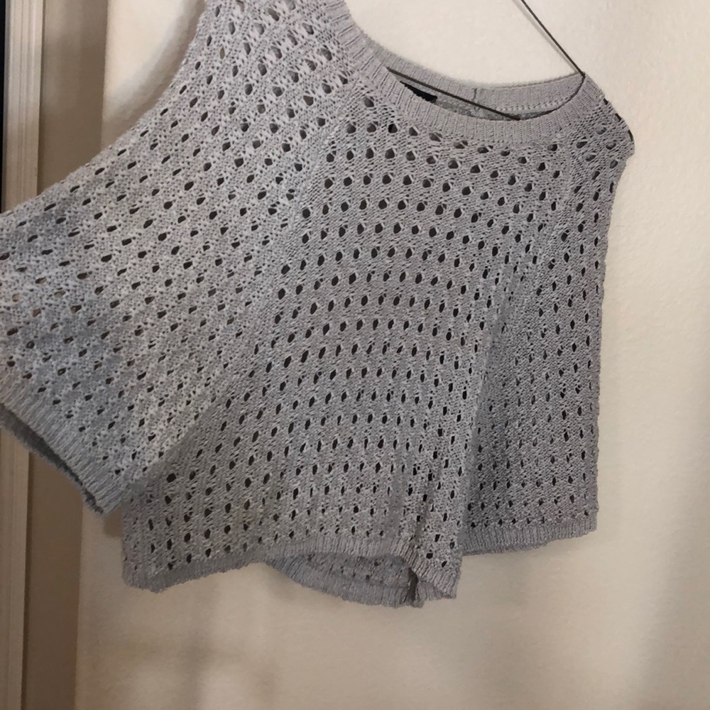 BCBG MAXAZRIA gray blouse